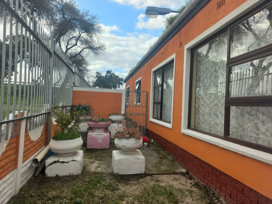 3 Bedroom Property for Sale in Charlesville Western Cape